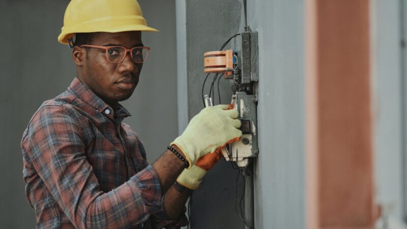 The Skills and Qualities You Must Look for in Hiring Your Next Electrician – A Must-Read