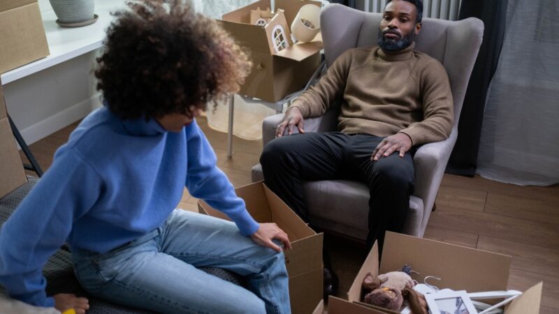 Packing Your Items Room by Room – How to Pack Items Easily When Moving Out