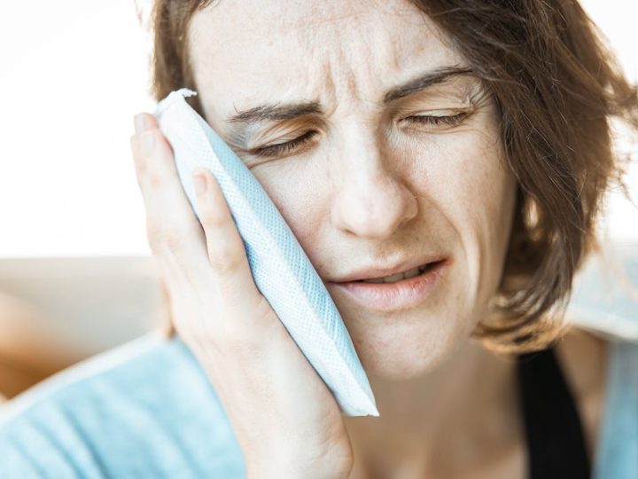 Cracked Tooth Causes, Symptoms, and Treatment Options