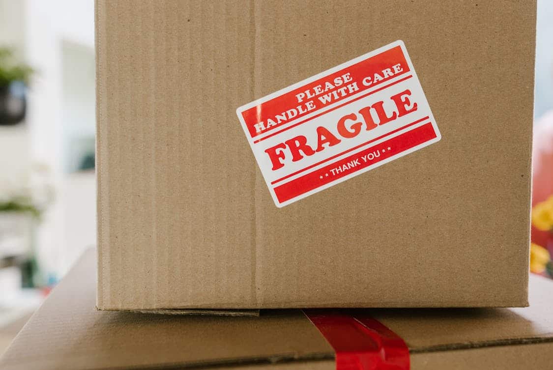 How to Pack Fragile Items for a Safe Long-Distance Move